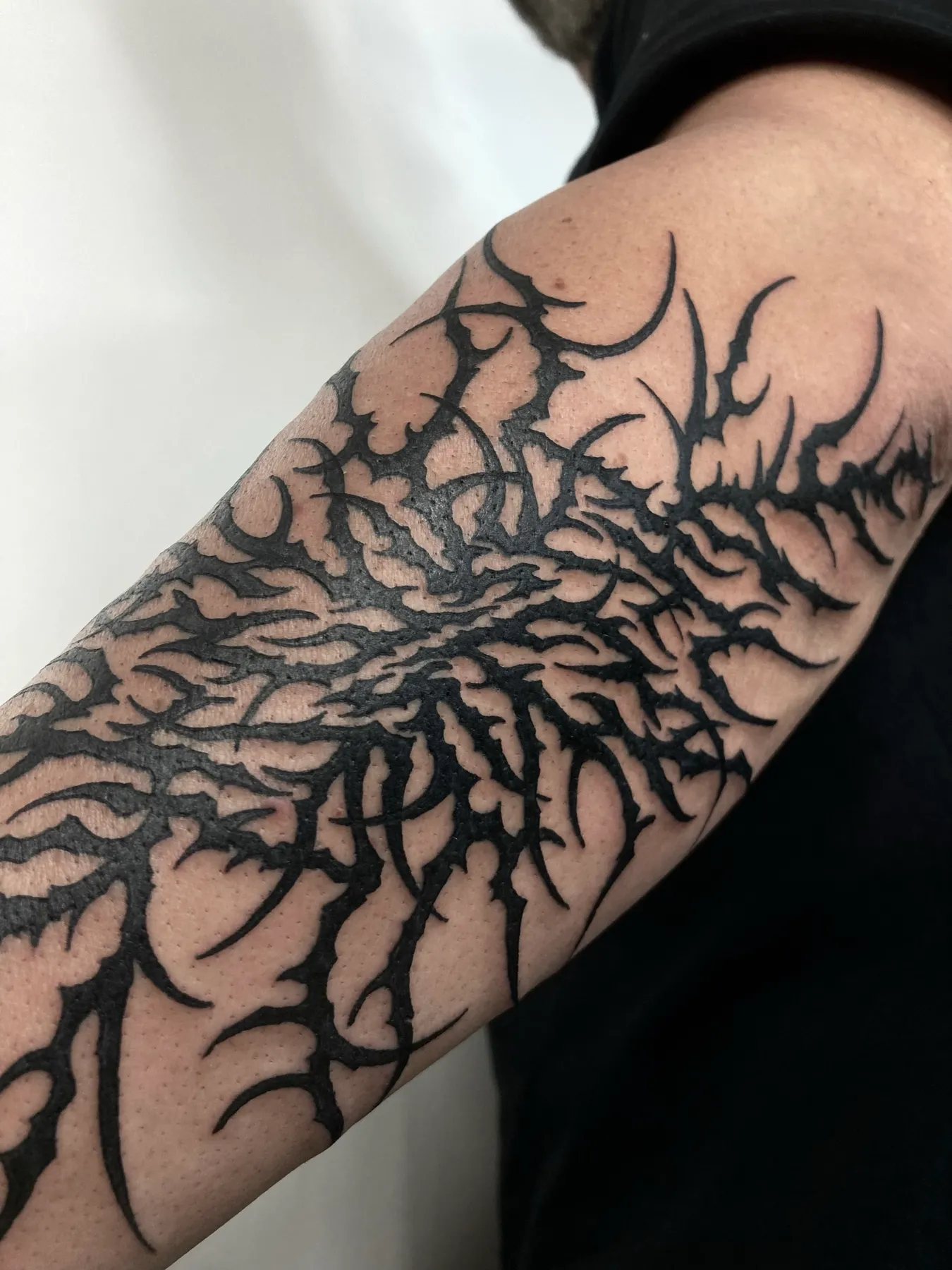 Tribal Extendido — tatuaje Neotribal de Nillattt, foto 2