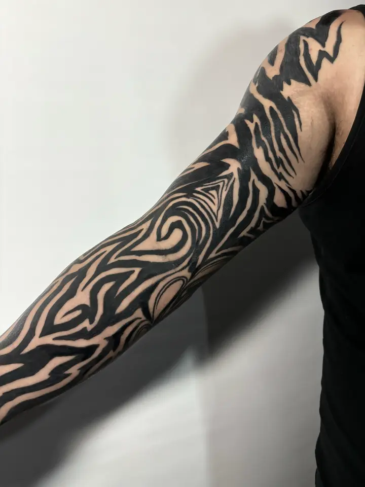 Full Arm — Neotribal tattoo by Nillattt, photo 1