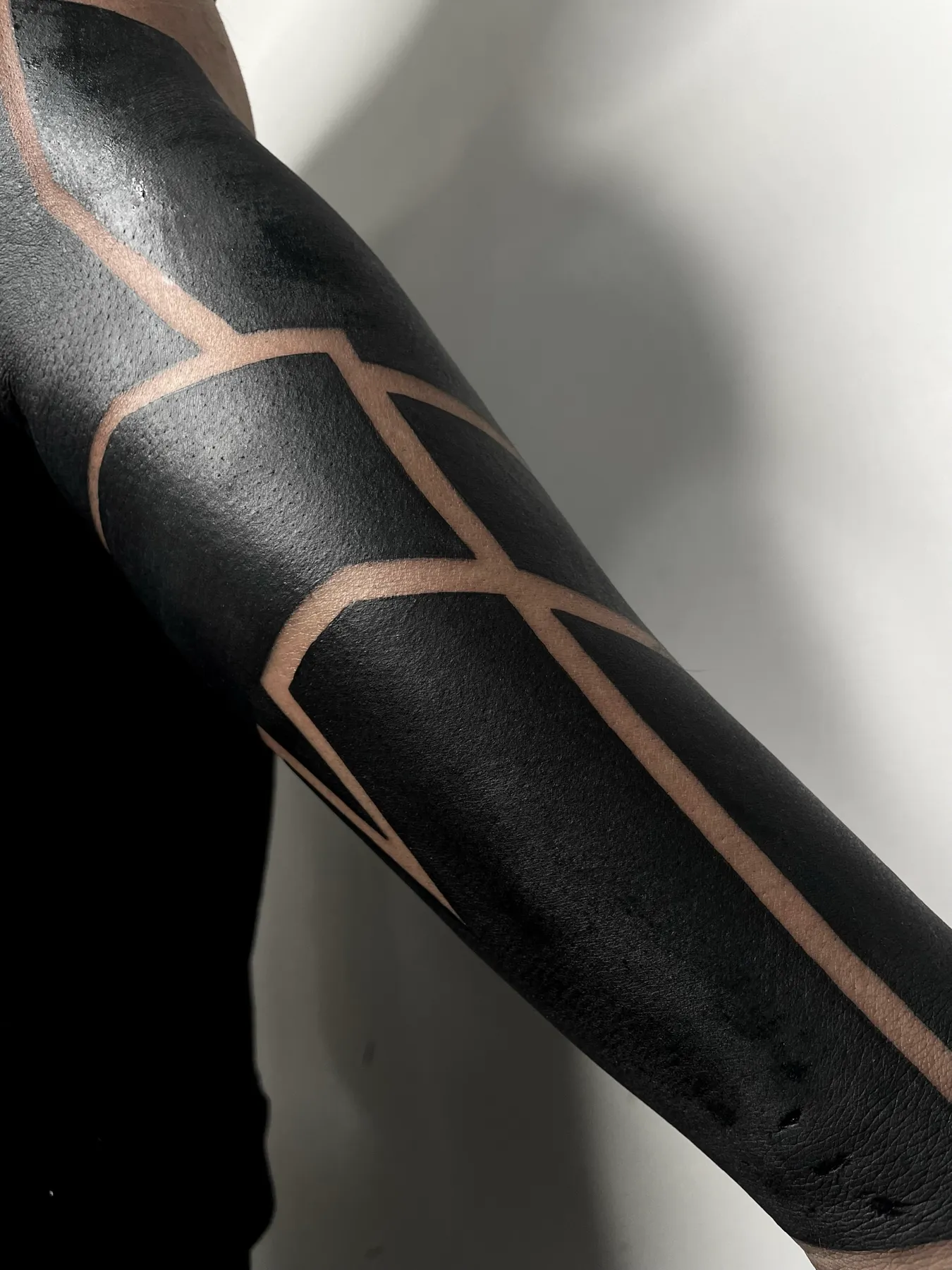 Geometric Half Sleeve — Blackout tattoo by Nillattt, photo 3