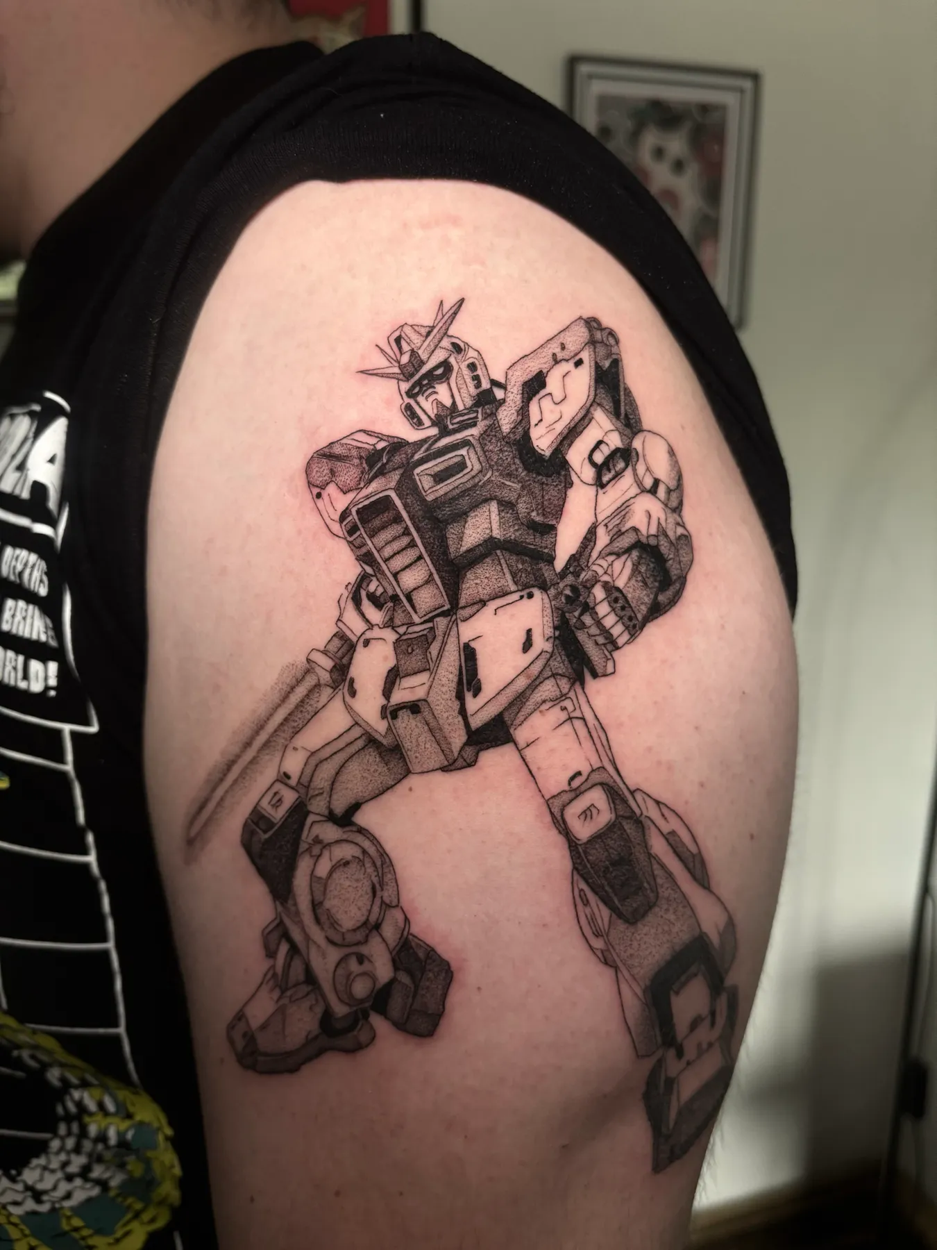 Gundam — tatuaje Blackwork de Nillattt, foto 2