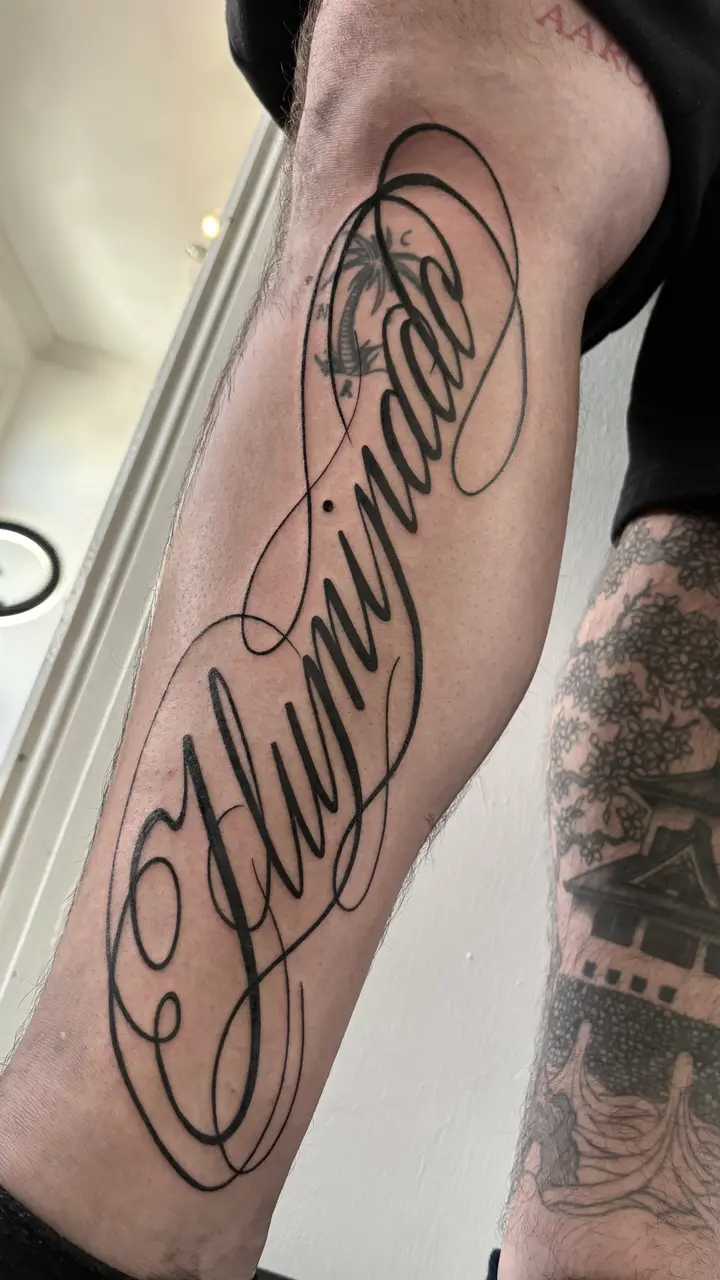 Iluminado — Blackwork tattoo by Nillattt, photo 1