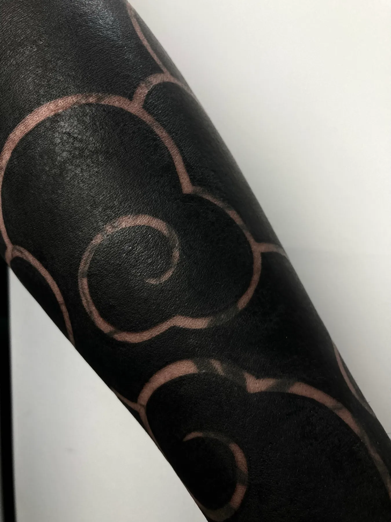 Nubes Japonesas — tatuaje Blackout de Nillattt, foto 1