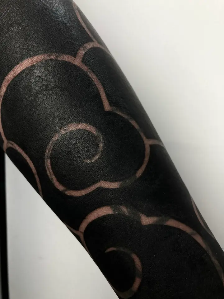 Japanese Clouds — Blackout tattoo by Nillattt, photo 1