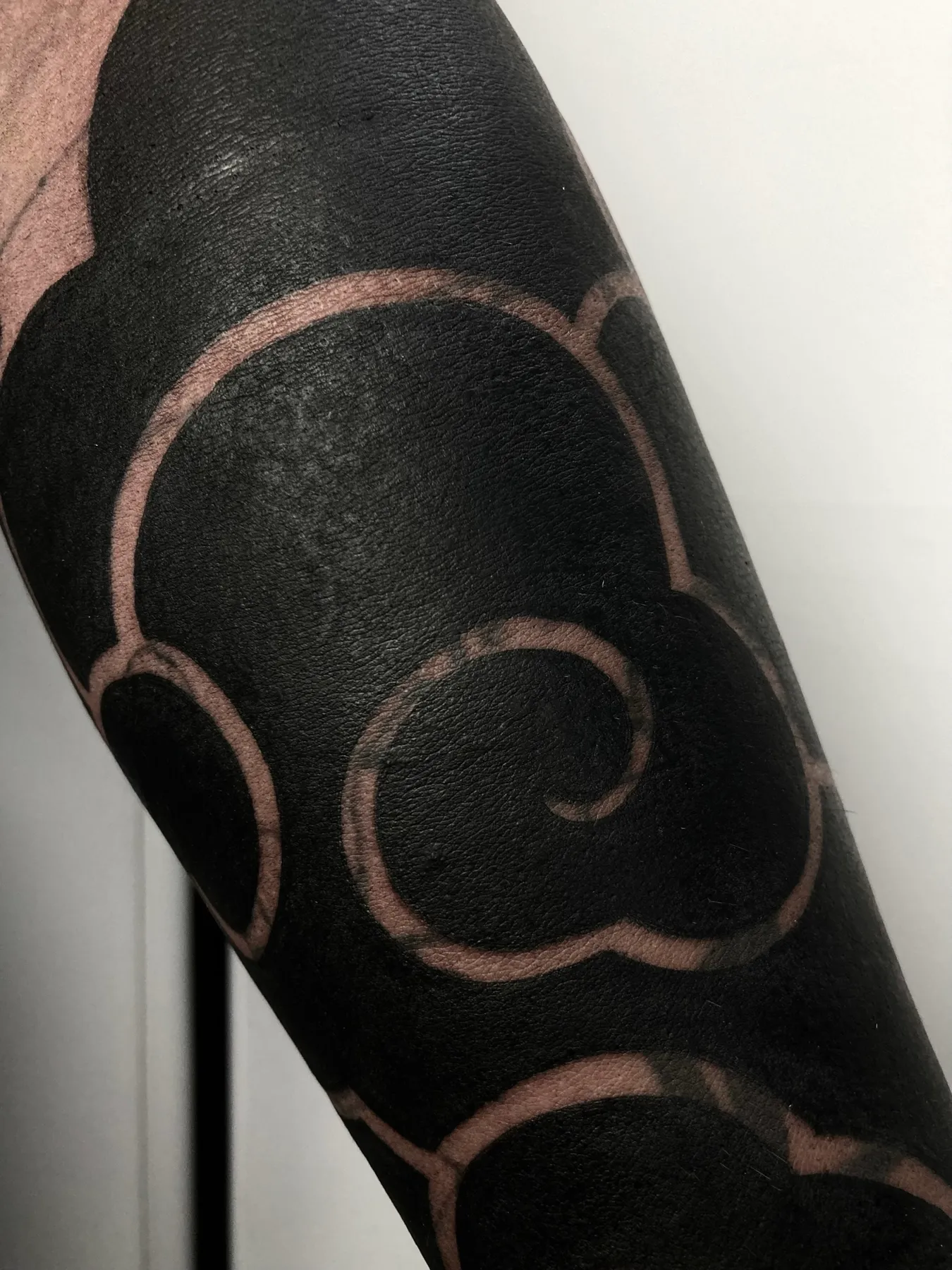Nubes Japonesas — tatuaje Blackout de Nillattt, foto 2