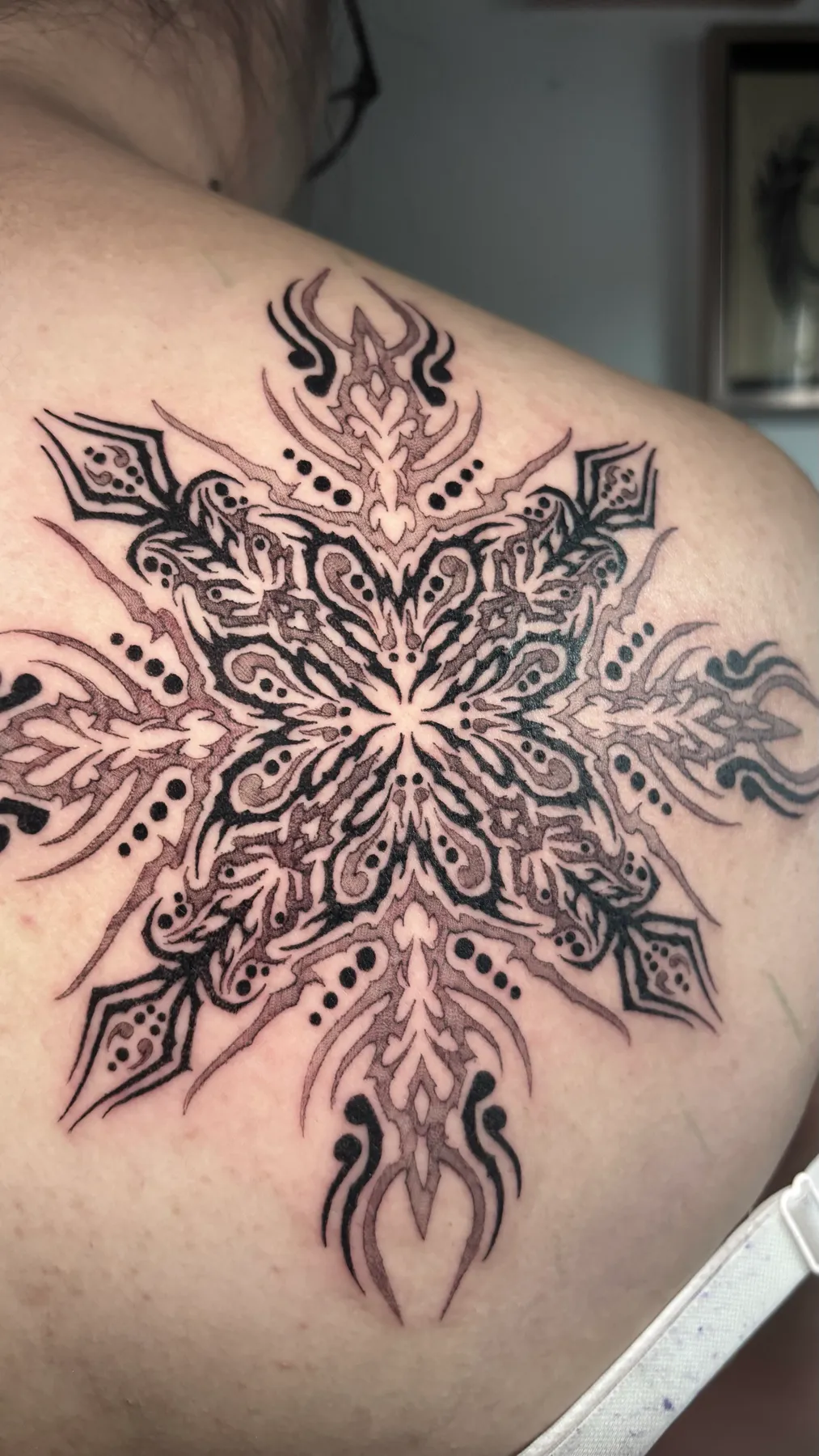 Mandala en Espalda — tatuaje Ornamental de Nillattt, foto 1