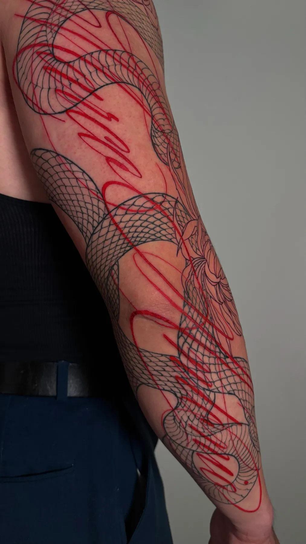 Blastover Serpiente Roja — tatuaje Blackwork de Nillattt, foto 3