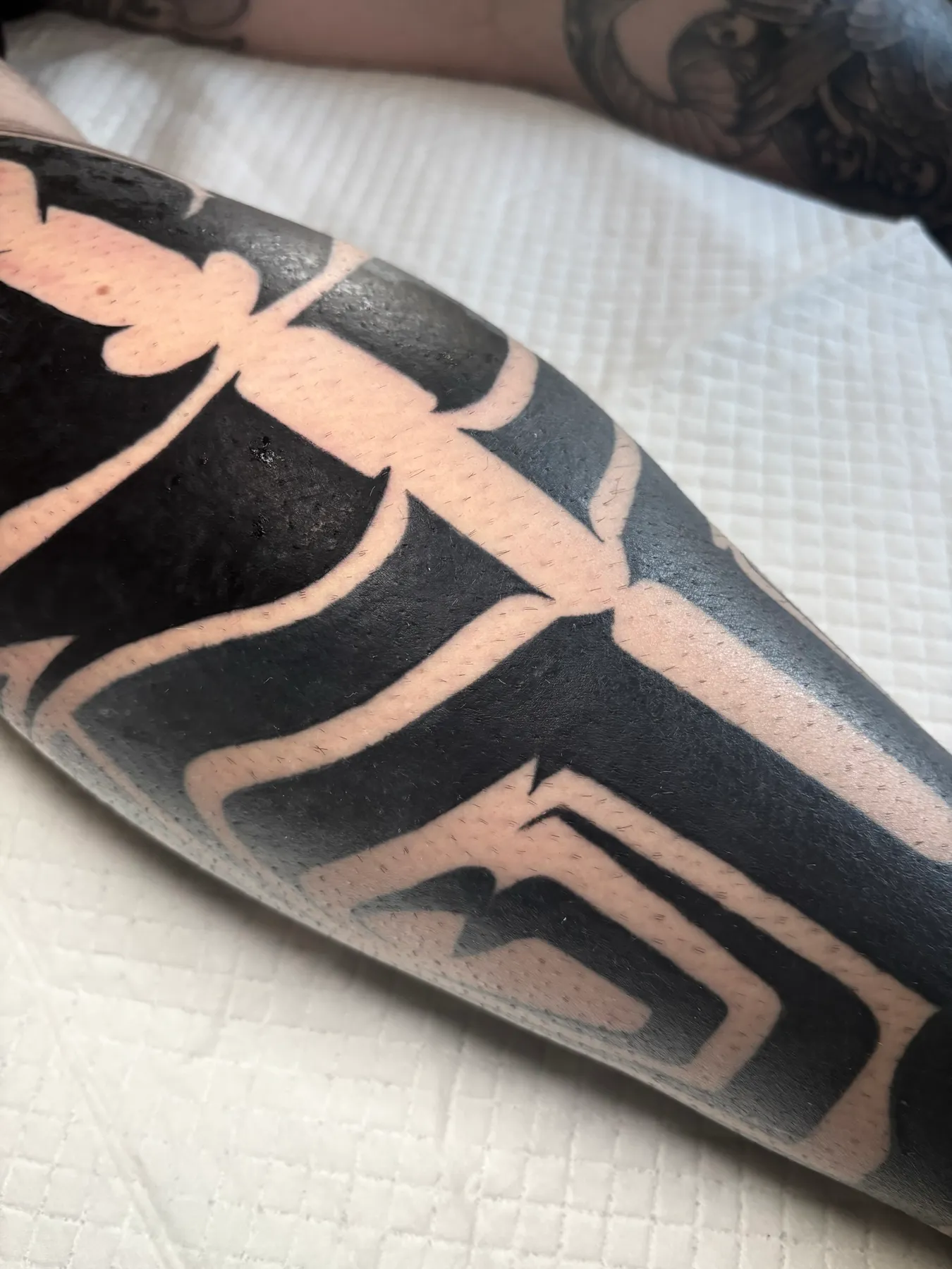 Symmetry Leg — Neotribal tattoo by Nillattt, photo 3