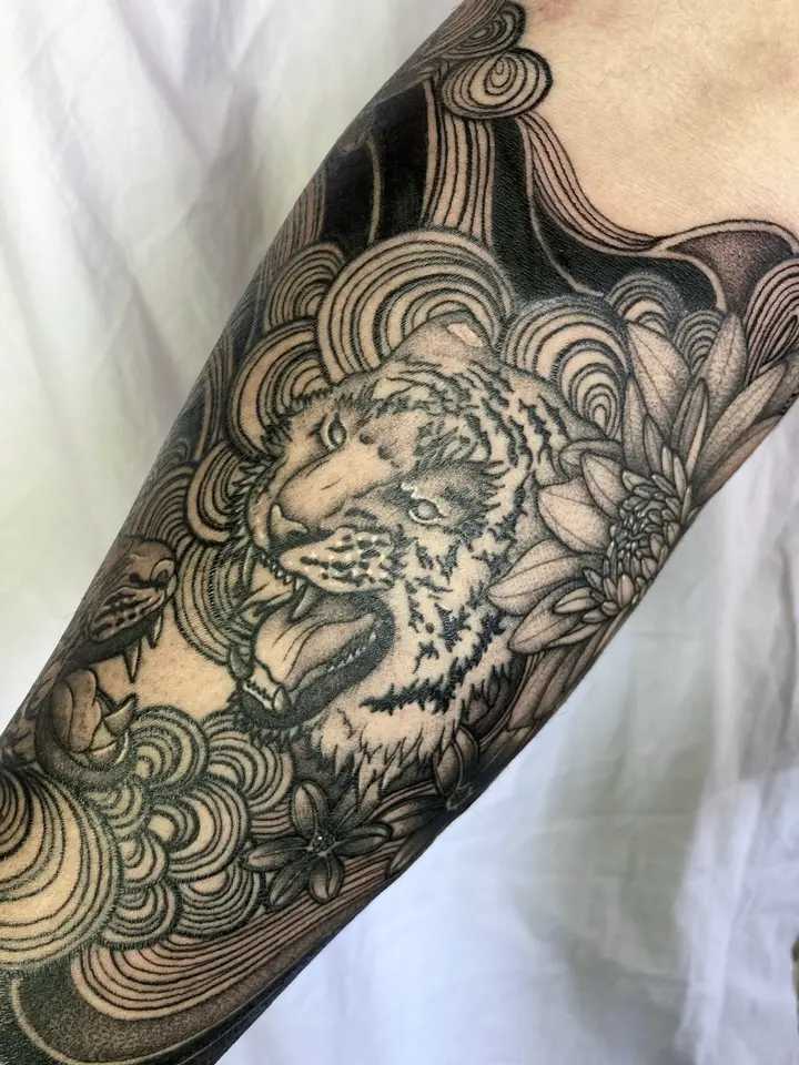 Tiger — Blackwork tattoo by Nillattt, photo 1