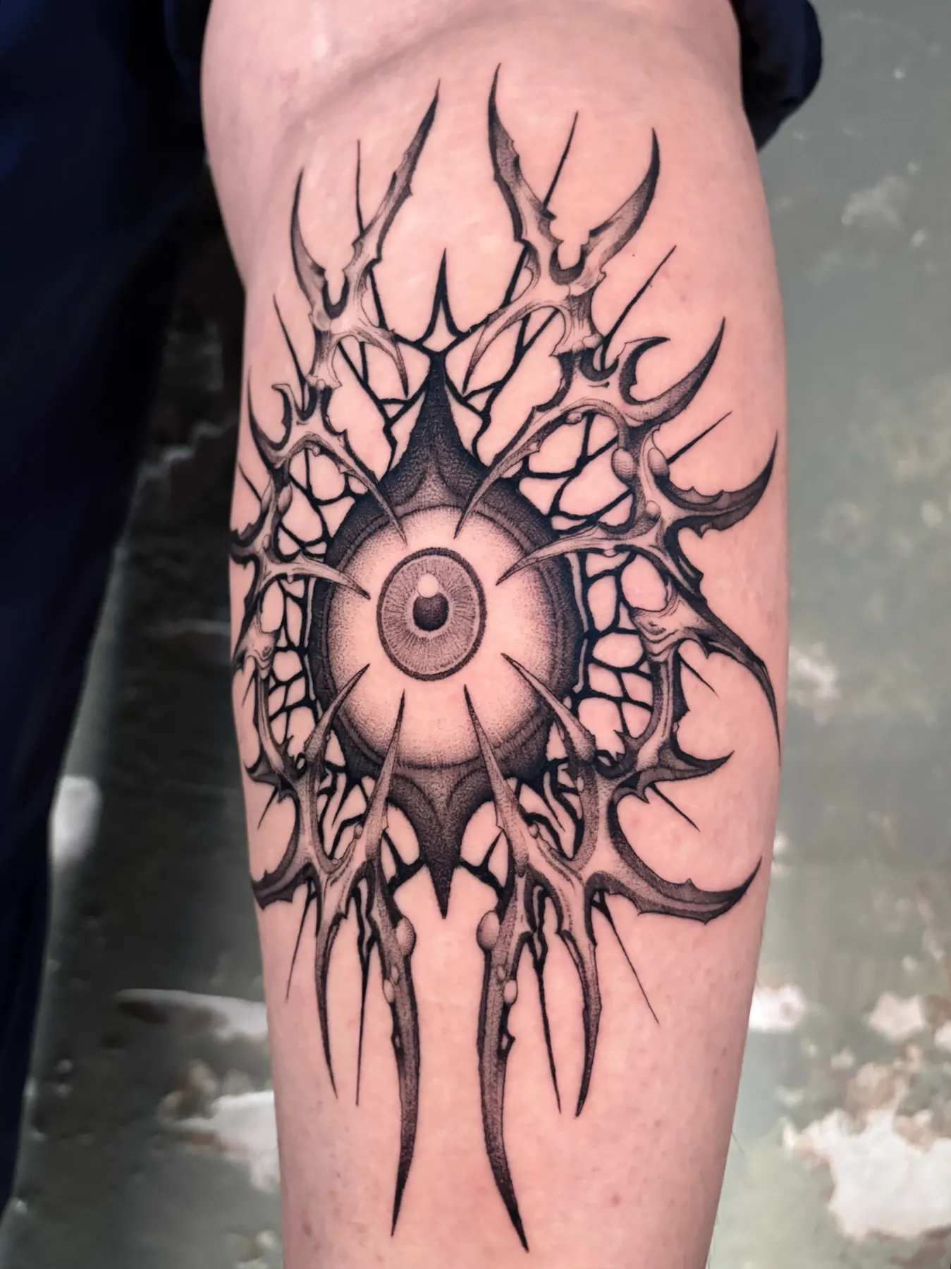 Ojo Tribal — tatuaje Blackwork de Nillattt, foto 1